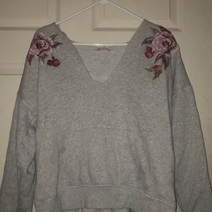 American eagle hoodie v neck